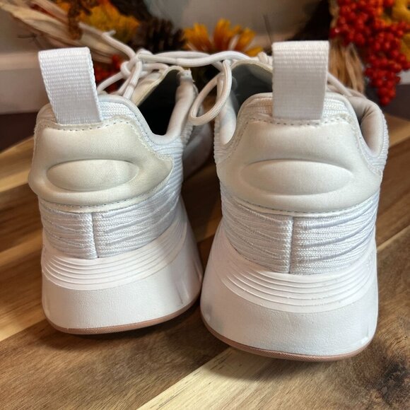 Adidas Womens Swift Run23 Running Athletic Shoe Sz 8 White IG4715 - Picture 6 of 11
